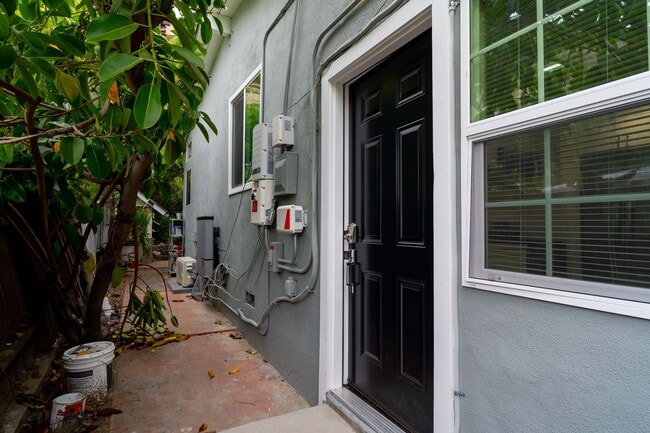 Building Photo - 4953 Baja Ct