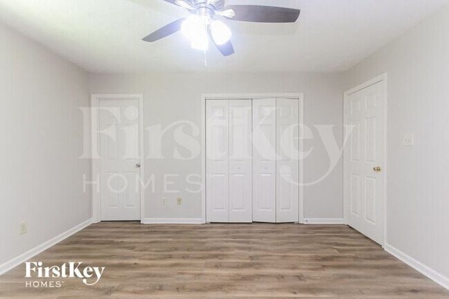 Building Photo - 5610 Simmul Ln