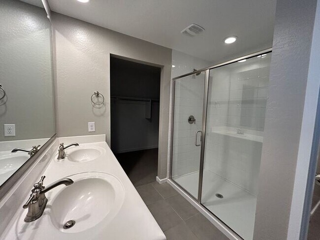 Building Photo - 4473 Suncup Dr