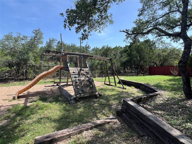 Building Photo - 10400 W Cave Loop