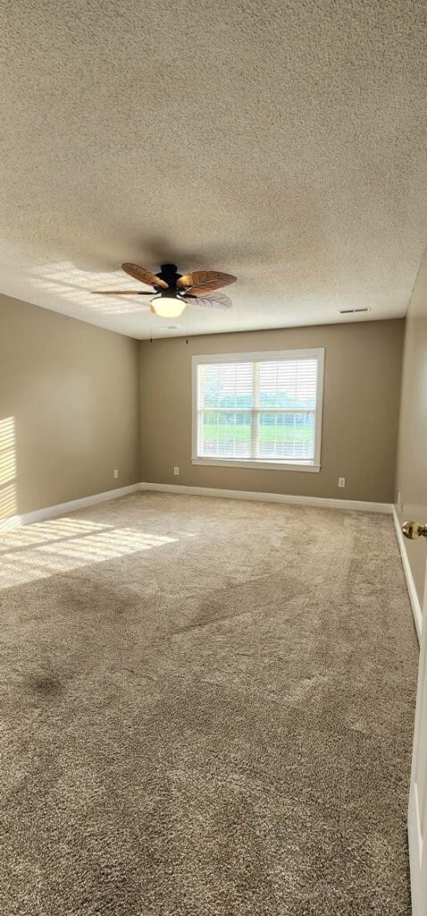Building Photo - 1159 Shoreland Dr