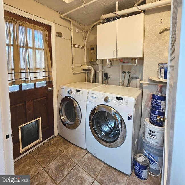 Building Photo - 3727 Ingalls Ave