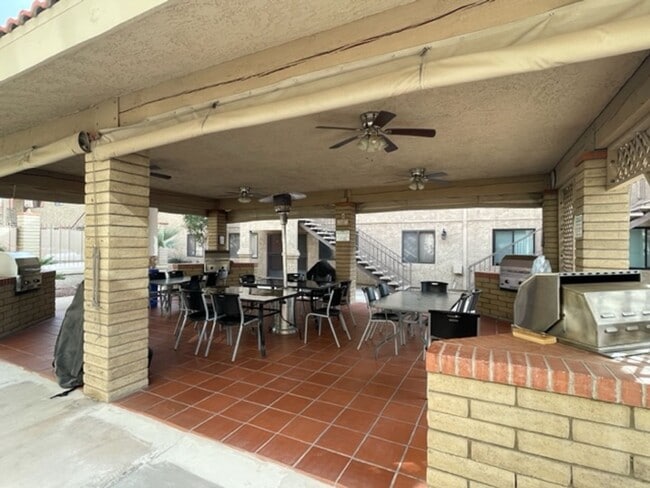 Building Photo - Fully Furnished 2 bedroom 2 bath long term...