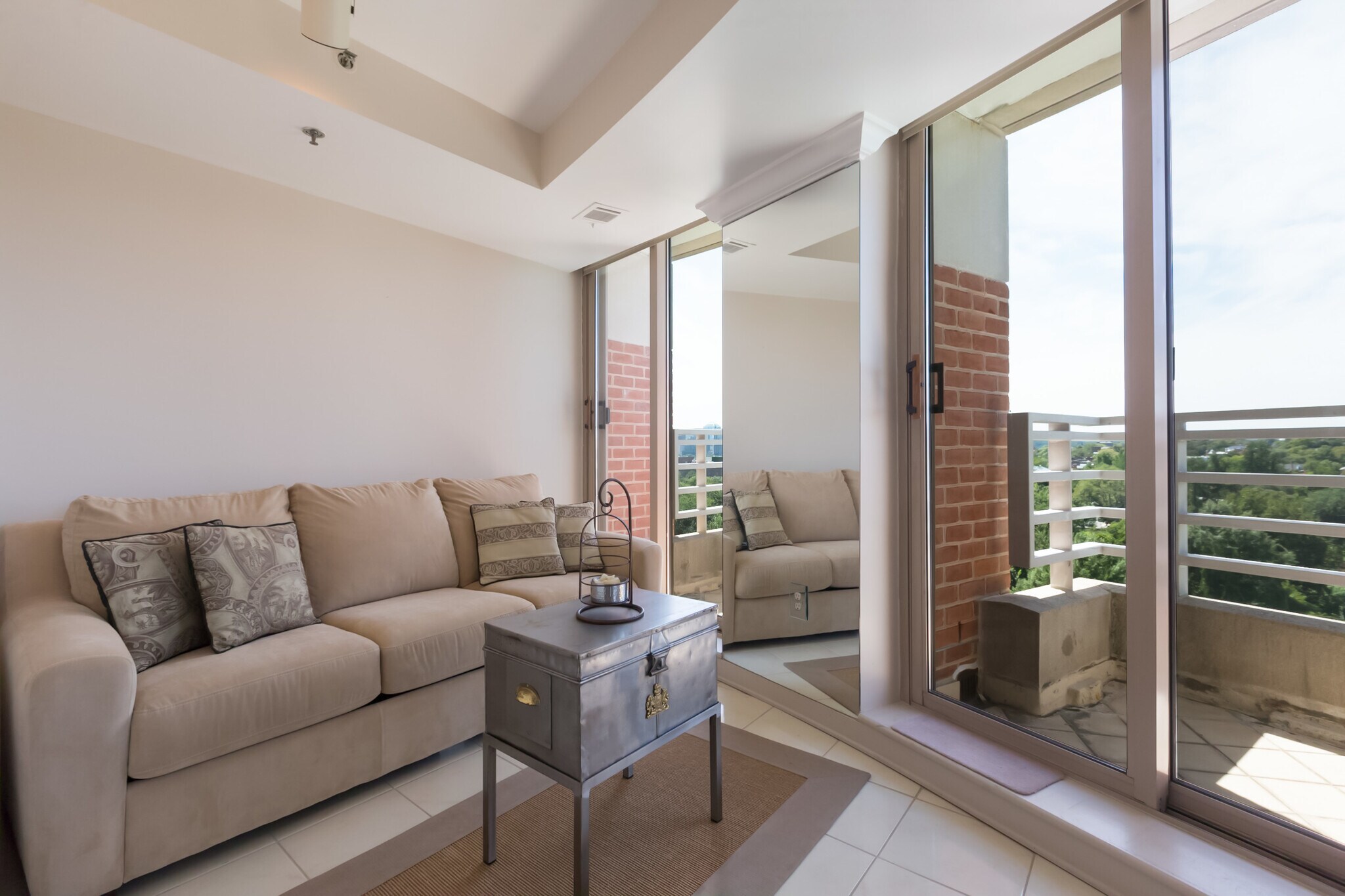 Building Photo - 1275 25th St NW