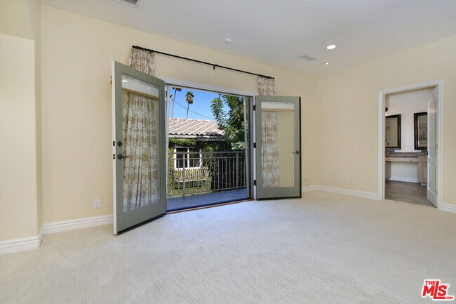 Building Photo - 12207 Cantura St