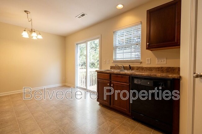 Building Photo - 36 Ackland Dr