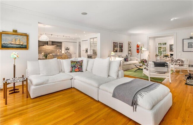 Building Photo - 4224 E Conway Dr NW