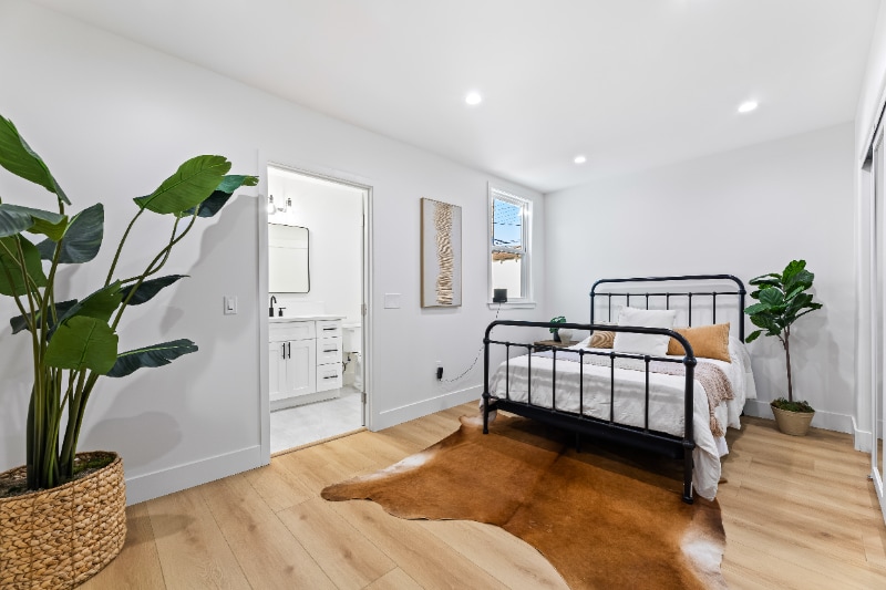 Building Photo - 8509 Naylor Ave