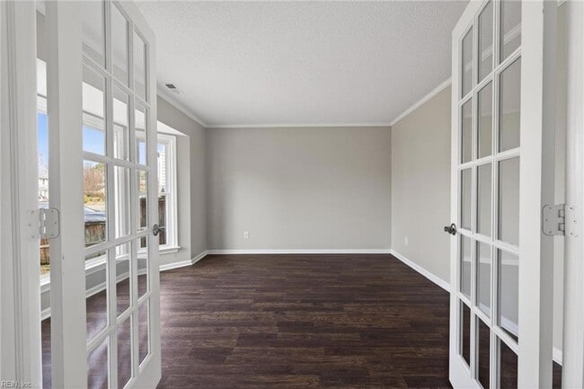 Building Photo - 1716 Chilhowie Cir