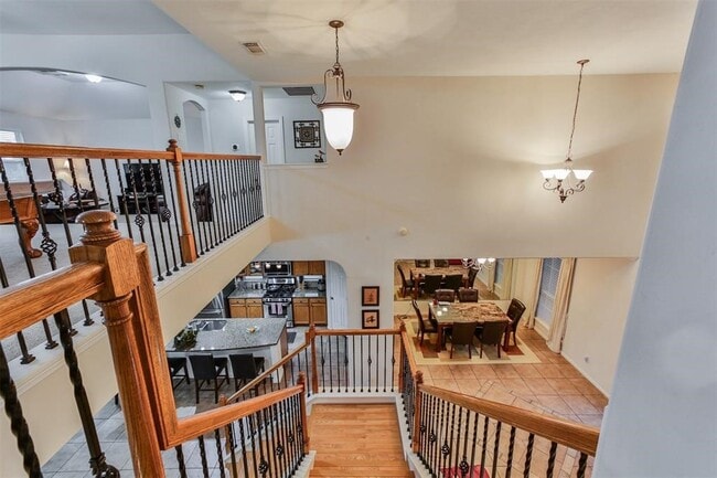 Building Photo - 16402 Pinon Vista Dr