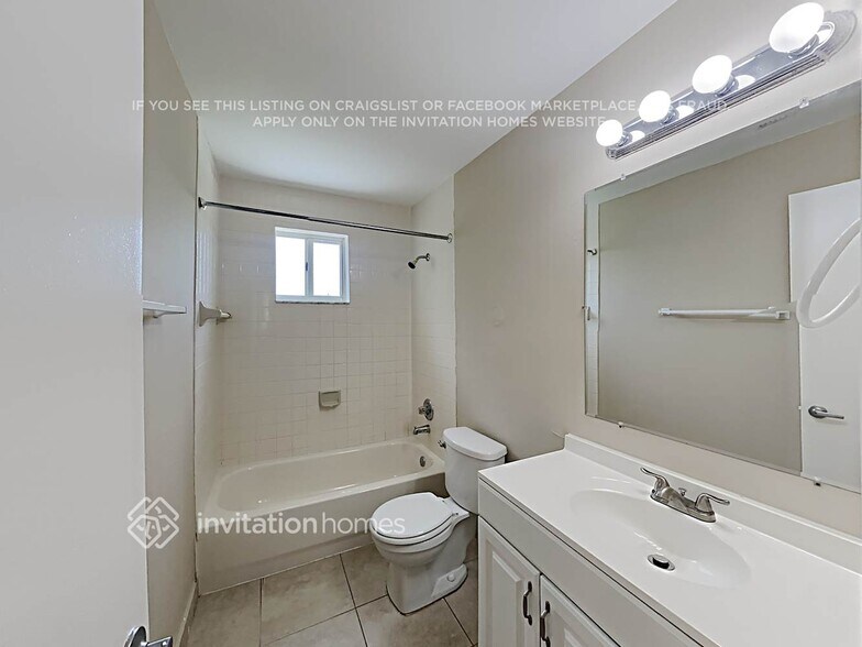 Building Photo - 18000 SW 153rd Ct