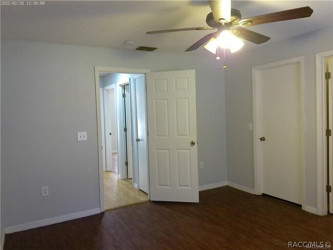 Building Photo - 5921 W Woodhill Ct