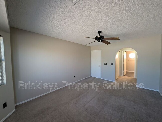 Building Photo - 1878 E Sheffield Ct