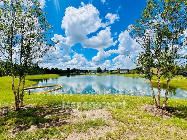 Building Photo - 827 Rivertree Pl