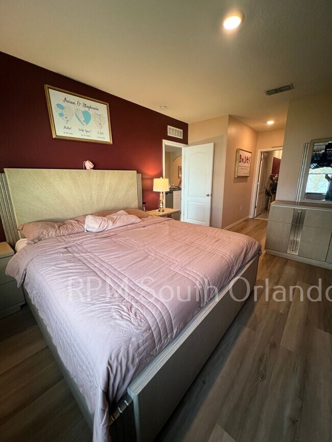 Building Photo - Beautiful 3-Bedroom Kissimmee Home – Great...