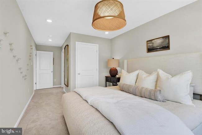 Building Photo - 491 Hanson St