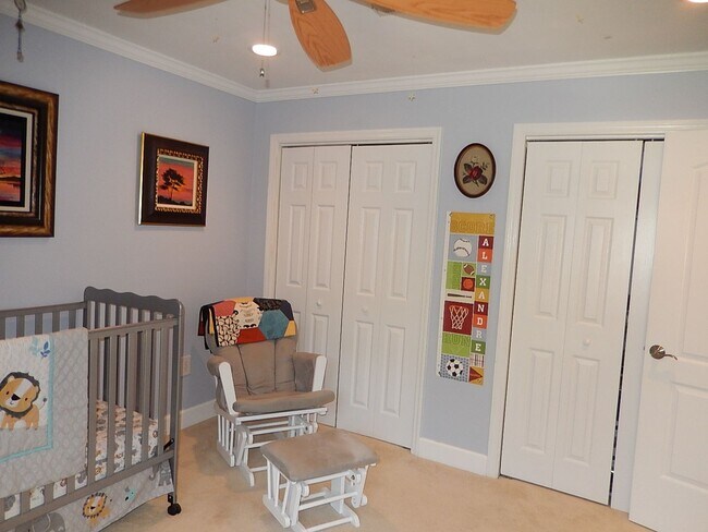 Building Photo - GORGEOUS NE 4/2.5 on 1 Acre w/ Fenced Yard, Garage, Washer/Dryer, Spa Tub, Stainless Appliances, ...