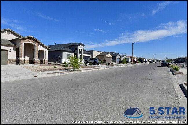 Building Photo - 13744 Flora Vista Ave