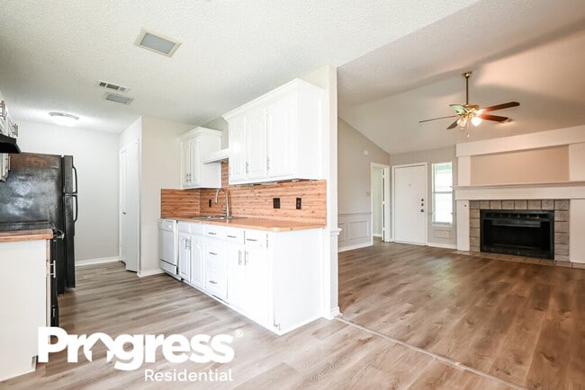 Building Photo - 1311 Mallard Dr