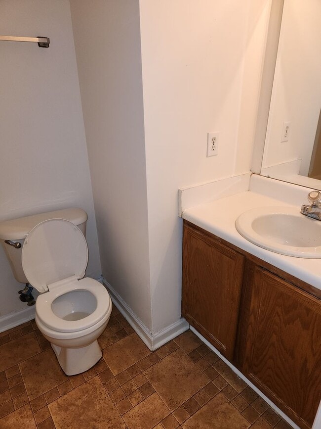 Building Photo - 3 Bedroom 2 Bath for Rent!!!