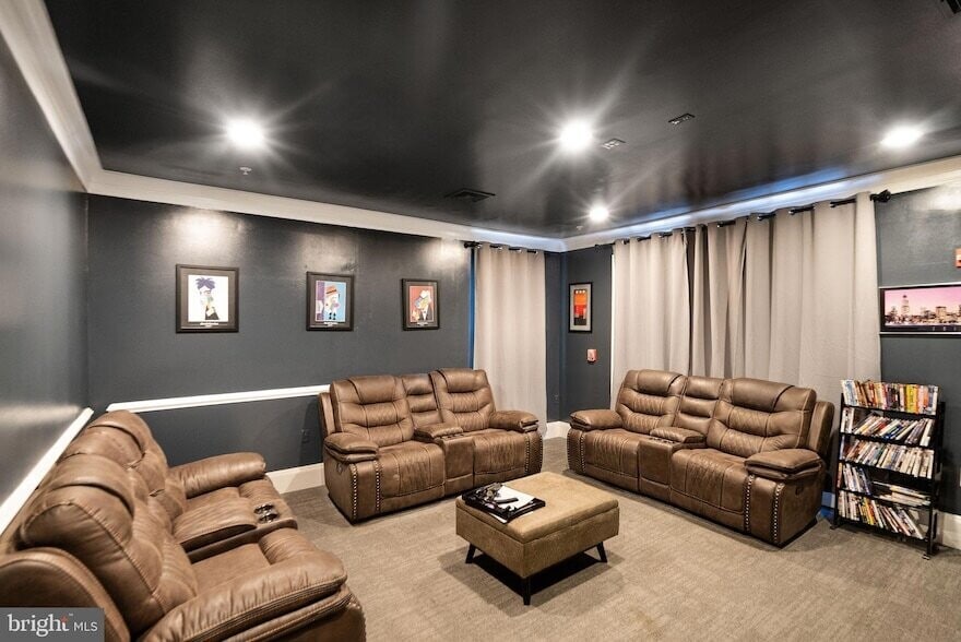 Building Photo - 2465 Army Navy Dr