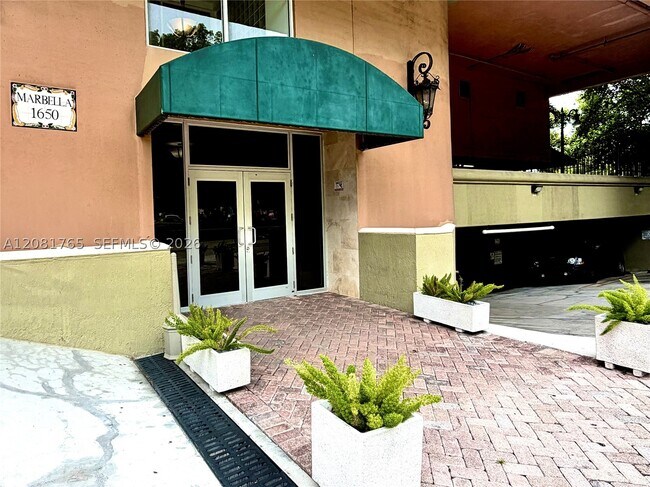 Building Photo - 1650 Coral Wy