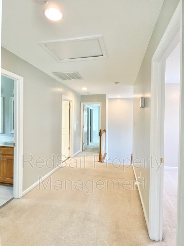 Building Photo - 110 Mulberry Ct