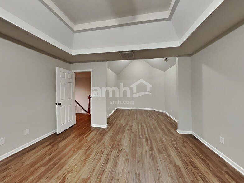 Building Photo - 1309 Bedlington Dr NW