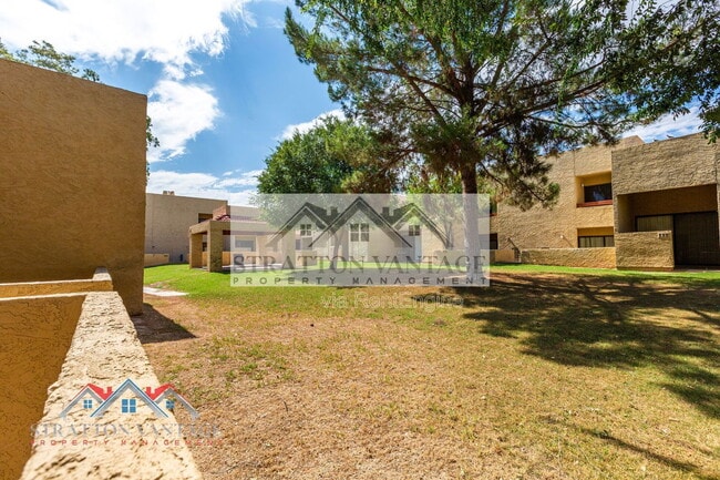 Building Photo - 2165 E University Dr