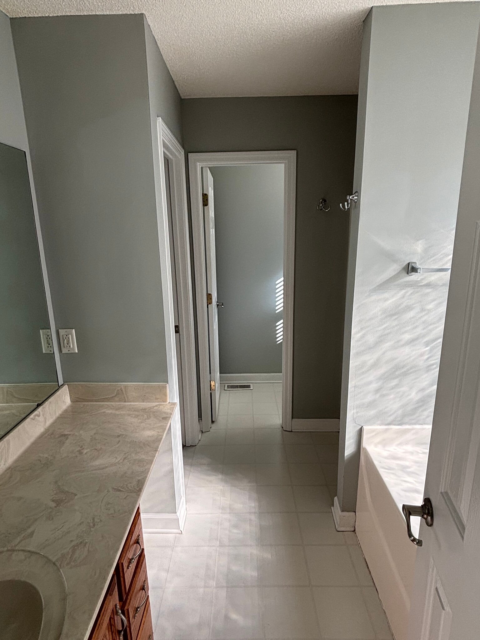 Building Photo - 3806 Cassidy Dr