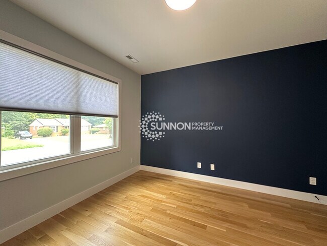 Building Photo - Gorgeous Updated 4 Bedroom Ranch Home