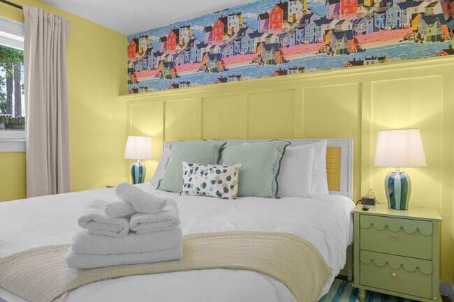 Building Photo - 1319 Saddle Ct