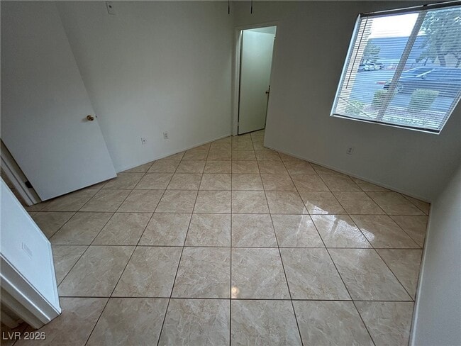 Building Photo - 7885 W Flamingo Rd