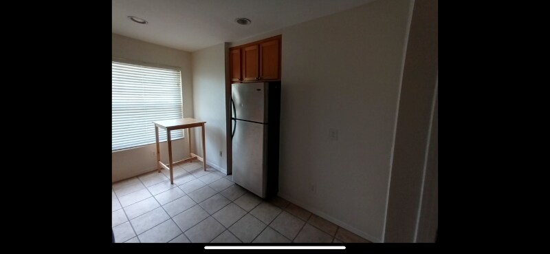 Building Photo - 2943 St Johns Ave