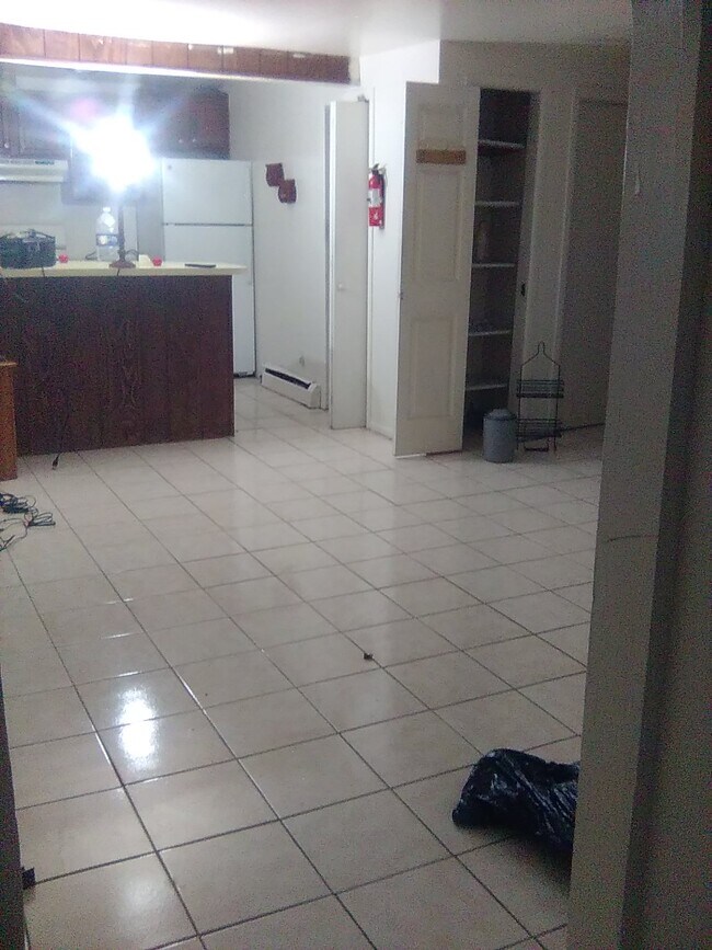 Building Photo - 2 bedroom apartment for rent