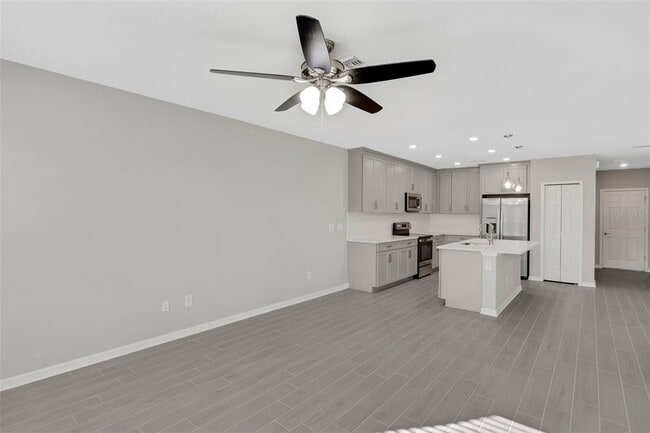 Building Photo - 5634 Tripoli Dr