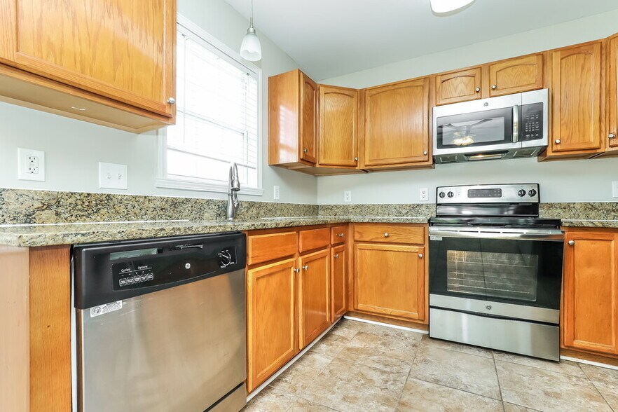 Building Photo - 5204 Mt Hope Dr