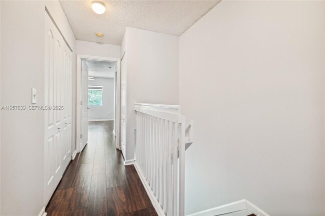 Building Photo - 5758 NW 48th Ave