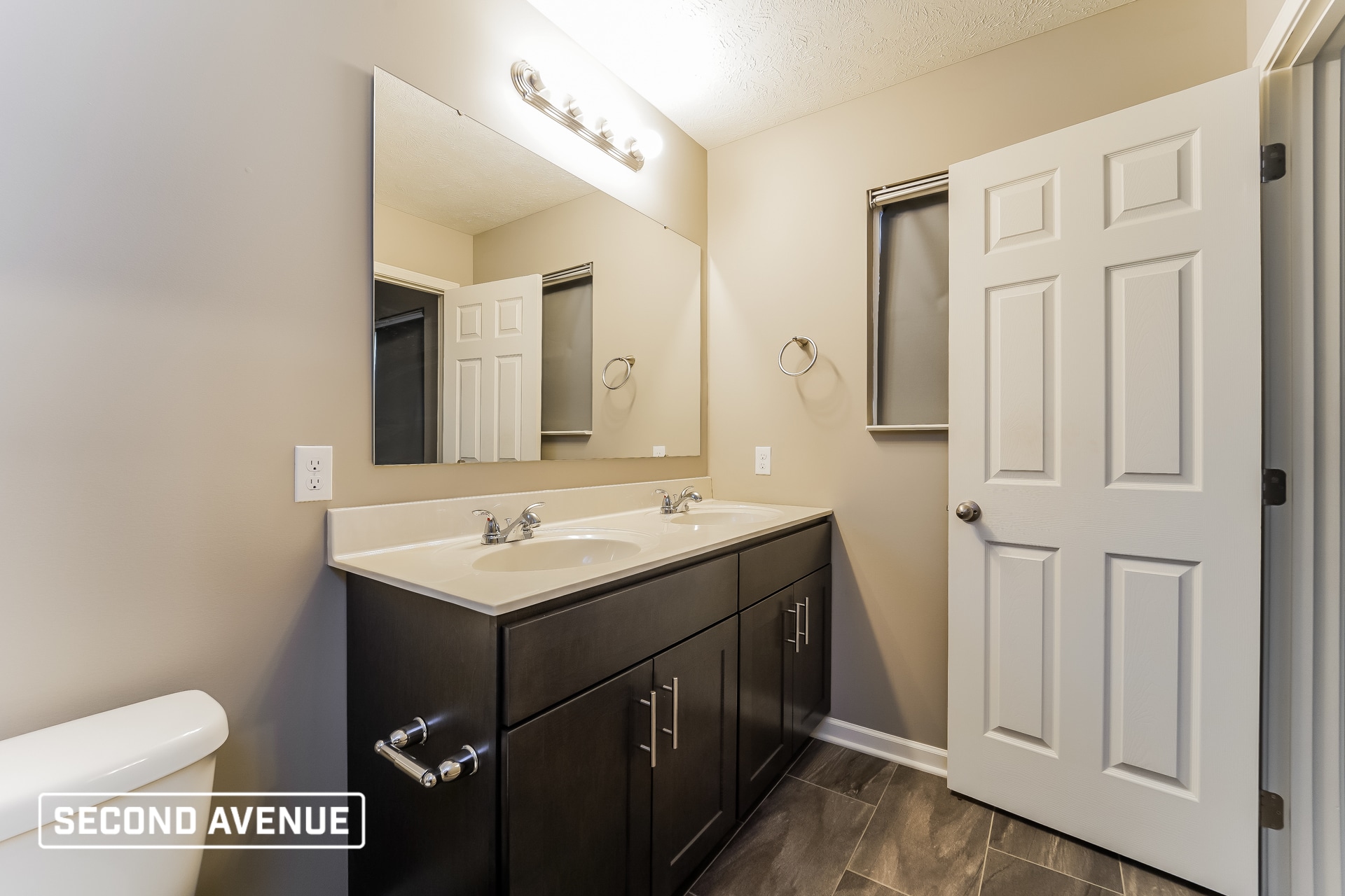 Building Photo - 118 Holly Hill Dr