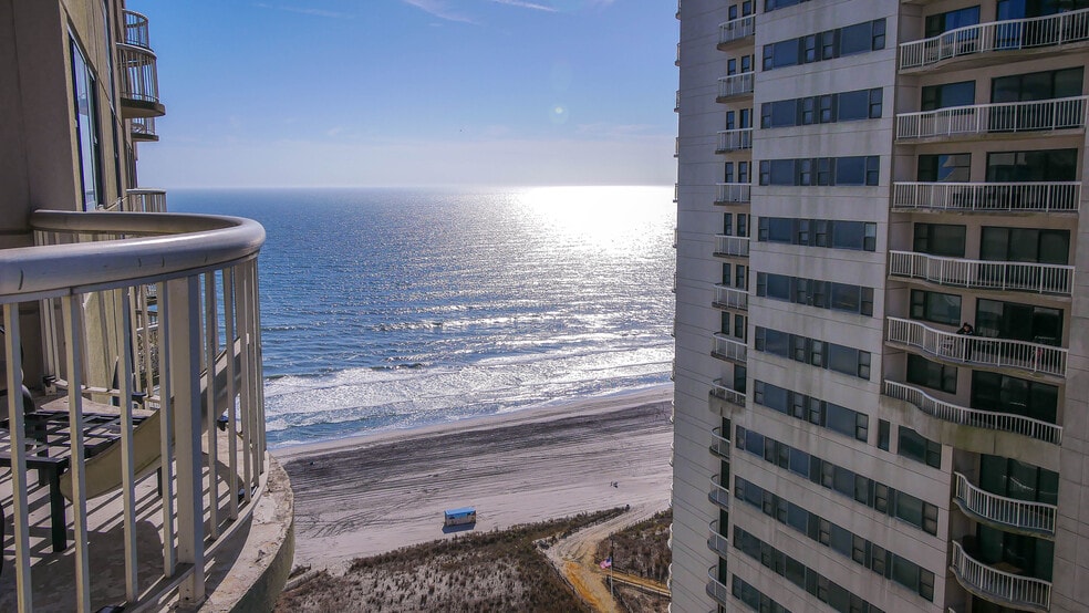 Building Photo - 3101 Boardwalk