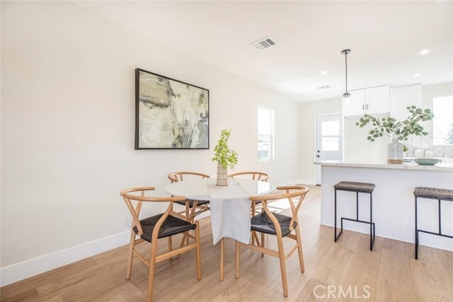 Building Photo - 8881 Morehart Ave