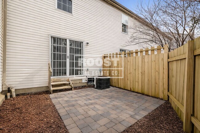 Building Photo - Two Bedroom, One Bathroom Condo in Blacklick