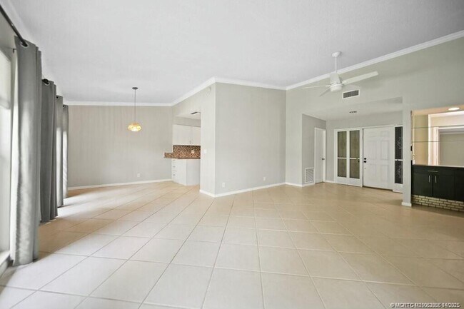 Building Photo - 4181 SW Egret Pond Terrace