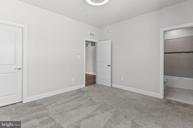 Building Photo - 12600 Coventry Mnr Wy