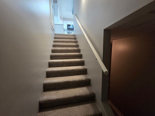 Building Photo - Charming 3-Bedroom Home Near the Interstate