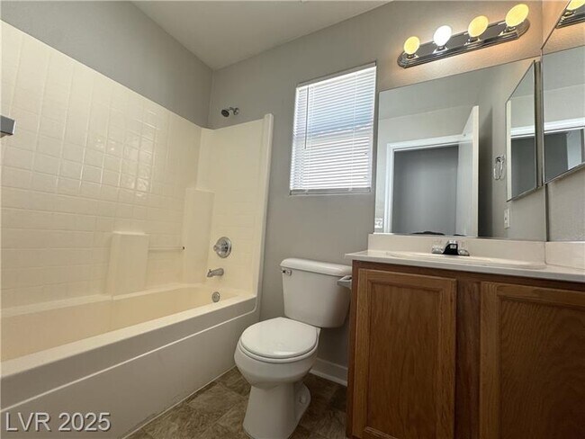 Building Photo - 3231 Ocean Spray Ct