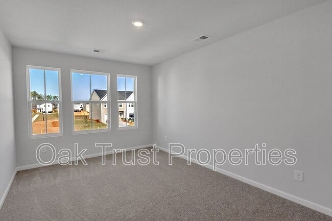 Building Photo - 726 Ridgley Dr