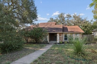 Building Photo - 7219 Scenic Brook Dr