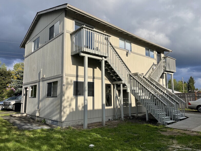 Back Side View - 16627 113th Ave SE