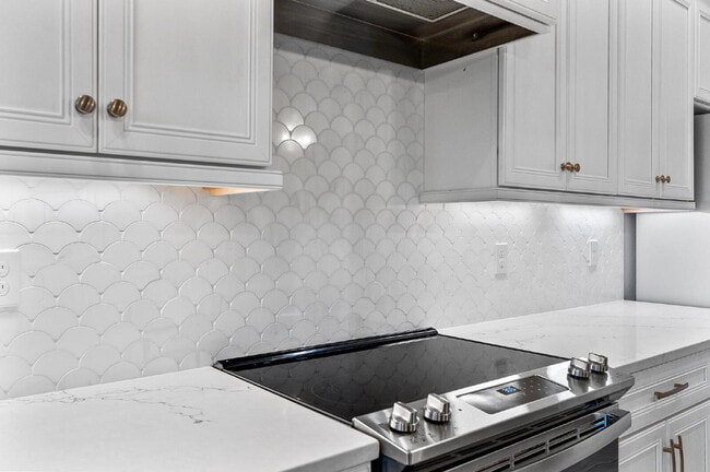 Building Photo - 128 Del Palma Dr